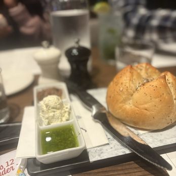Burtons Grill & Bar - Bread Service - New American Near Me - Charlotte, North Carolina