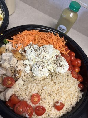 7 Greens Detroit Salad Co. by null