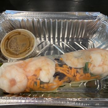 Omi Omy - Shrimp summer roll - Vietnamese Near Me - Amherst, Massachusetts