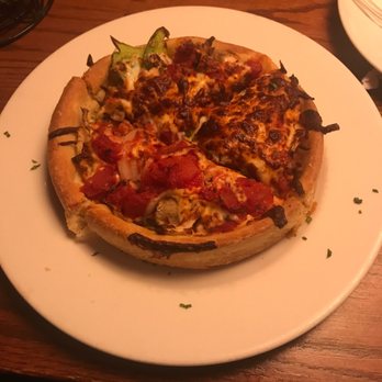 Uno Pizzeria & Grill - Pizza Near Me - Hamilton, New Jersey Uno Pizzeria & Grill - Pizza Near Me - Hamilton, New Jersey