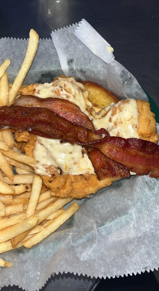 3RD CHUTE II - 16 Photos - 2204 Fosterburg Rd, Alton, Illinois - Dance ...