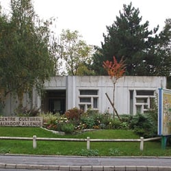 centre culturel savador hallende
