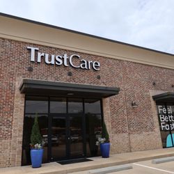 TrustCare - Gluckstadt - Exterior shot of TrustCare Gluckstadt Urgent Care clinic.
