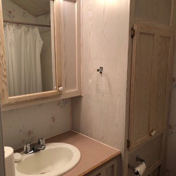 Strawberry Park - Bathroom - RV Parks Near Me - Preston, Connecticut Strawberry Park - Bathroom - RV Parks Near Me - Preston, Connecticut