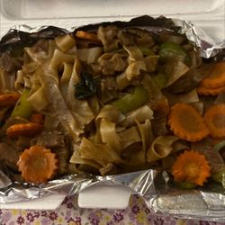 Lanna Thai Cuisine - Drunken Noodles