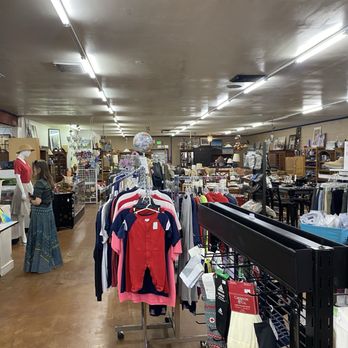 Bringing Out The Best - Thrift Stores Near Me - Tucson, Arizona Bringing Out The Best - Thrift Stores Near Me - Tucson, Arizona