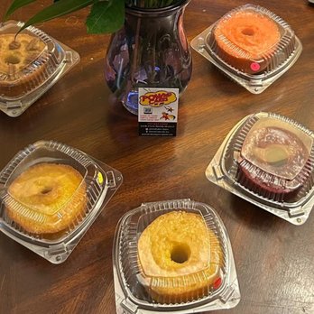 Pownd Cakes by Jen - The featured flavors: Butter pecan Lemon Rhum Red velvet Strawberry Pineapple was consumed before the picture !! - Bakeries Near Me - Norfolk, Virginia Pownd Cakes by Jen - The featured flavors: Butter pecan Lemon Rhum Red velvet Strawberry Pineapple was consumed before the picture !! - Bakeries Near Me - Norfolk, Virginia