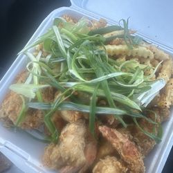 J&J Wings & Seafood - 6 Wings - 6 Shrimp