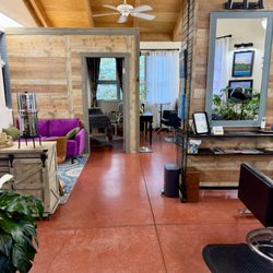 Enter Om Massage - The Hair Loft By Kelly Rae