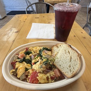 Drift Cafe - Passion Berry Ice Tea and Farmers Scramble with Sourdough Toast. - Coffee & Tea Near Me - Newport, Rhode Island