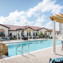 American House Coconut Point - Pool and patio