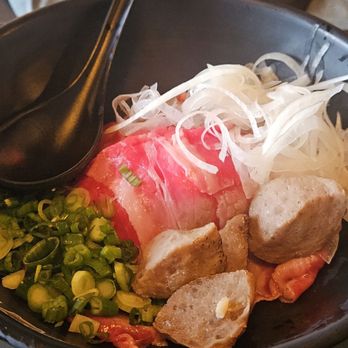 Pho Nom - Short-rib and meatball pho before they pour the broth - Vietnamese Near Me - San Diego, California Pho Nom - Short-rib and meatball pho before they pour the broth - Vietnamese Near Me - San Diego, California