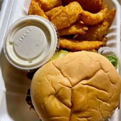 Der Pretzel Wagen - Smash burger with onion petals with ranch. I wonder why it's not on a pretzel bun? It was all really good!