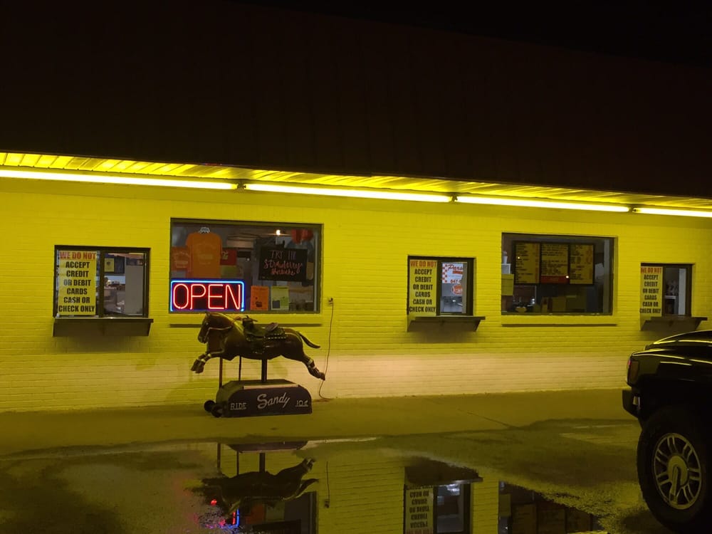 PARSONS DAIRY BAR 11 Reviews 190 W Main St, Parsons, Tennessee