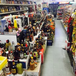 Youngs Liquor & Deli