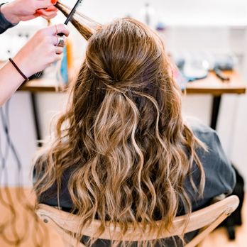 Bloom Collaborative - Hair Stylists Near Me - De Pere, Wisconsin