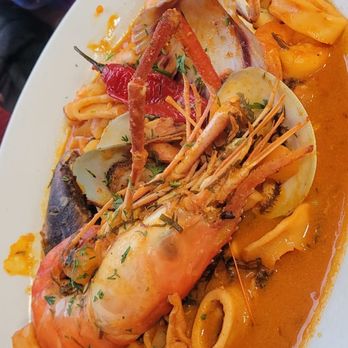 El Tiburon - Pescado a la macho - Peruvian Near Me - Elizabeth Port, New Jersey El Tiburon - Pescado a la macho - Peruvian Near Me - Elizabeth Port, New Jersey