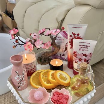 Seoul Glow Spa - Seasonal pedicure - Estheticians Near Me - Seattle, Washington Seoul Glow Spa - Seasonal pedicure - Estheticians Near Me - Seattle, Washington