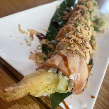 Yoshi Sushi - Warriors Roll - Sushi Bars Near Me - Los Altos, California