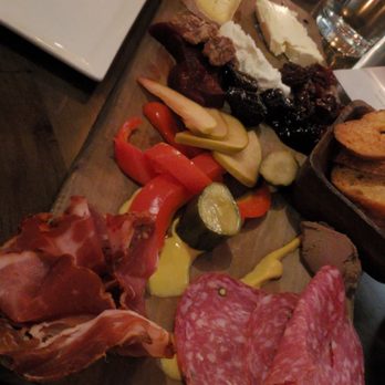 Bar Purlieu - French Near Me - Eugene, Oregon