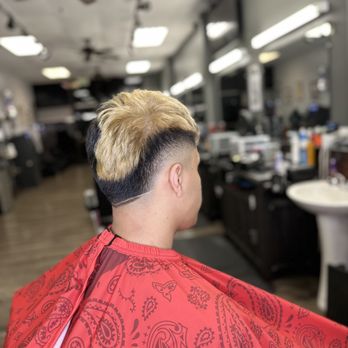 Evolved Barbershop - Book your color service - Barbers Near Me - Oceanside, California Evolved Barbershop - Book your color service - Barbers Near Me - Oceanside, California