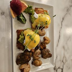 Hash Breakfast Eatery - Pork Belly Avacoda Benny