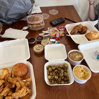 Ezell's Famous Chicken - Southern Near Me - Seattle, Washington