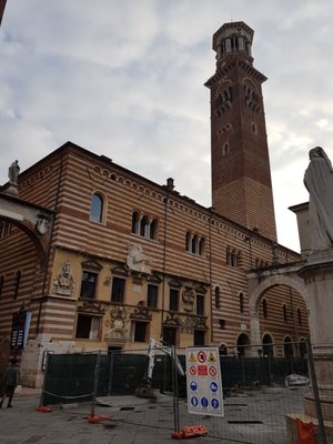 Piazza dei Signori by null