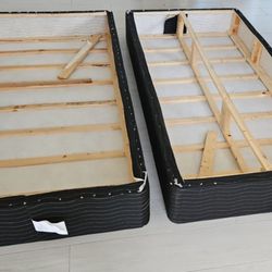 Biscayne Bedding International - One with a center support, and one where they neglected to install one.