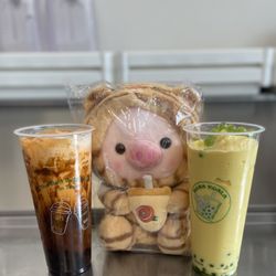 Boba Koala - Thai Milk Tea (Left) and Pineapple Smoothie with Green Apple Popping Pearls (Right)