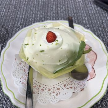 Enjoy Restaurant - Lemmon dessert - Bars Near Me - Sorrento, NA Enjoy Restaurant - Lemmon dessert - Bars Near Me - Sorrento, NA