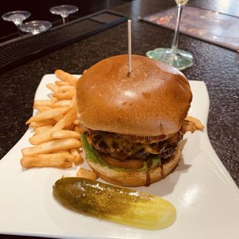Golden Tavern  - Home style burger - American Near Me - Euclid, Ohio