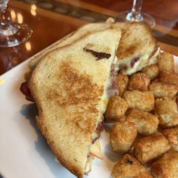 Taproot Cider House - grilled cheese and tater tots - Bars Near Me - Traverse City, Michigan Taproot Cider House - grilled cheese and tater tots - Bars Near Me - Traverse City, Michigan