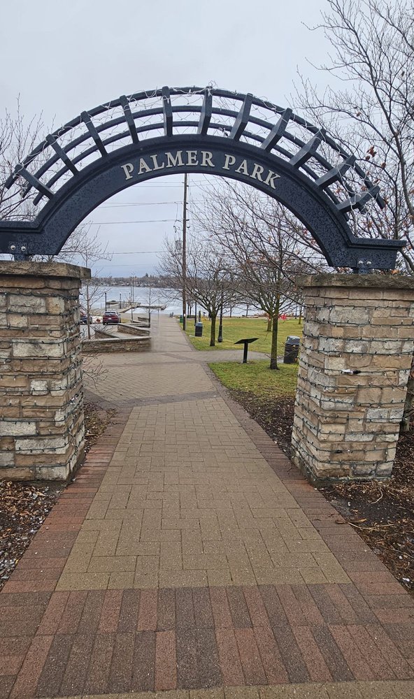 Palmer Park Logo
