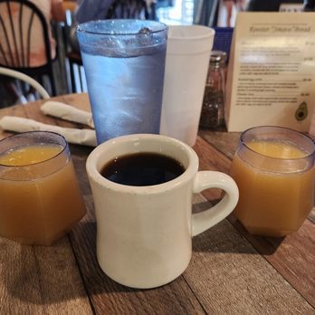 The Rusty Rooster - Mimosas and Coffee - Breakfast & Brunch Near Me - Lake Ozark, Missouri