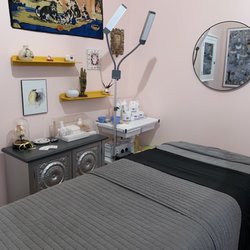 Pussy Willow Esthetics - Cozy service area