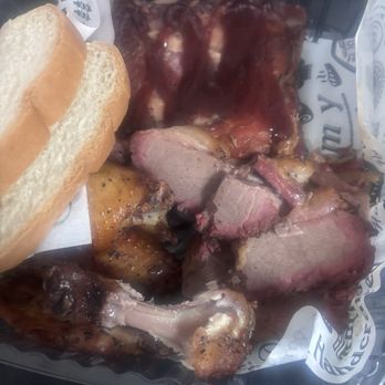 Big Belly Brothers BBQ - Sampler for 2- Ribs, Brisket and Smoked Wings - Barbeque Near Me - Aurora, Colorado