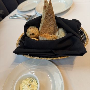 Cowford Chophouse - Bread - Steakhouses Near Me - Jacksonville, Florida
