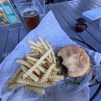 The Brass Tap - All American Pub Burger 6oz - Beer Bar Near Me - Gilbert, Arizona