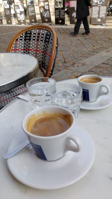 Les Patios by null