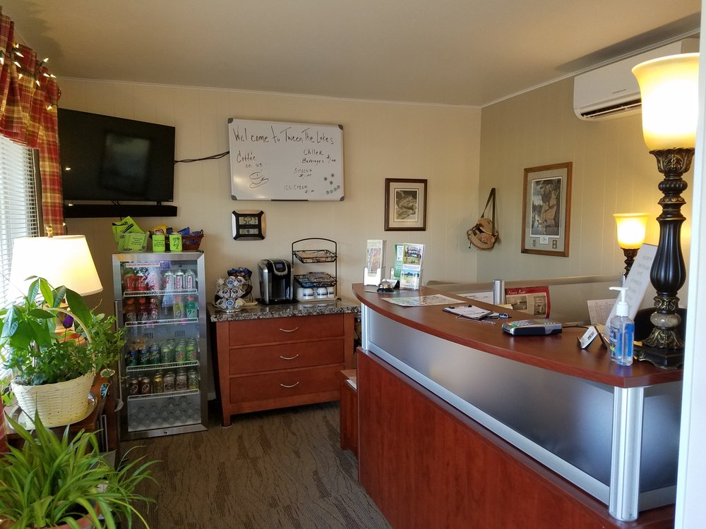 TWEEN THE LAKES MOTEL Updated September 2024 24 Photos 510