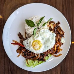 Rumdoul - Spicy basil beef. Killer.