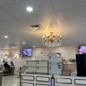LR Nail - Place - Nail Salons Near Me - Albany, New York
