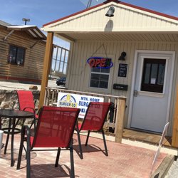 Mtn Home Burger - The "dine in" area.