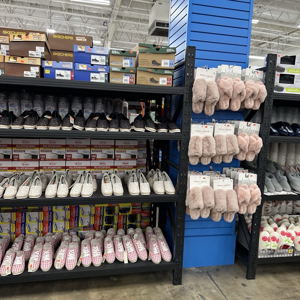 Costless Wholesale - Outlet Stores Near Me - Corona, California