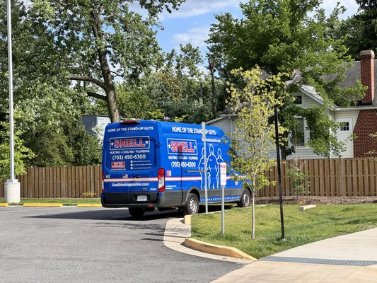 Snell Home Services Logo