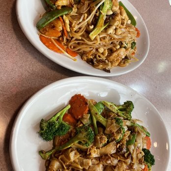 Tee Jay's Corner Cafe - Phad Pad Thai and  Drunken noodles was so delicious! We also ordered eggplant stir fry to go which was do delicious as well. - Indonesian Near Me - Carson City, Nevada
