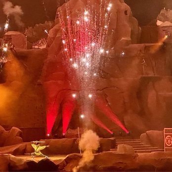 Fantasmic! - Mulan - Amusement Parks Near Me - Kissimmee, Florida Fantasmic! - Mulan - Amusement Parks Near Me - Kissimmee, Florida