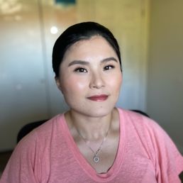 I love the nature look makeup.
