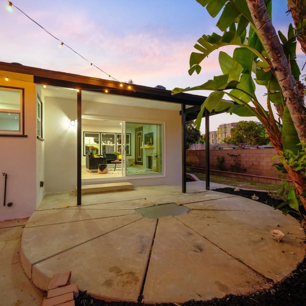 Slide of Var Construction